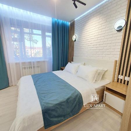 Lux Апартаменты В Центре Караганды На 45 Квартале Karagandy Eksteriør bilde
