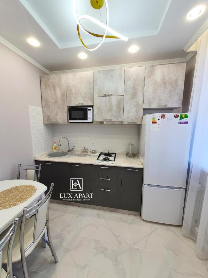 Lux Апартаменты В Центре Караганды На 45 Квартале Karagandy Eksteriør bilde