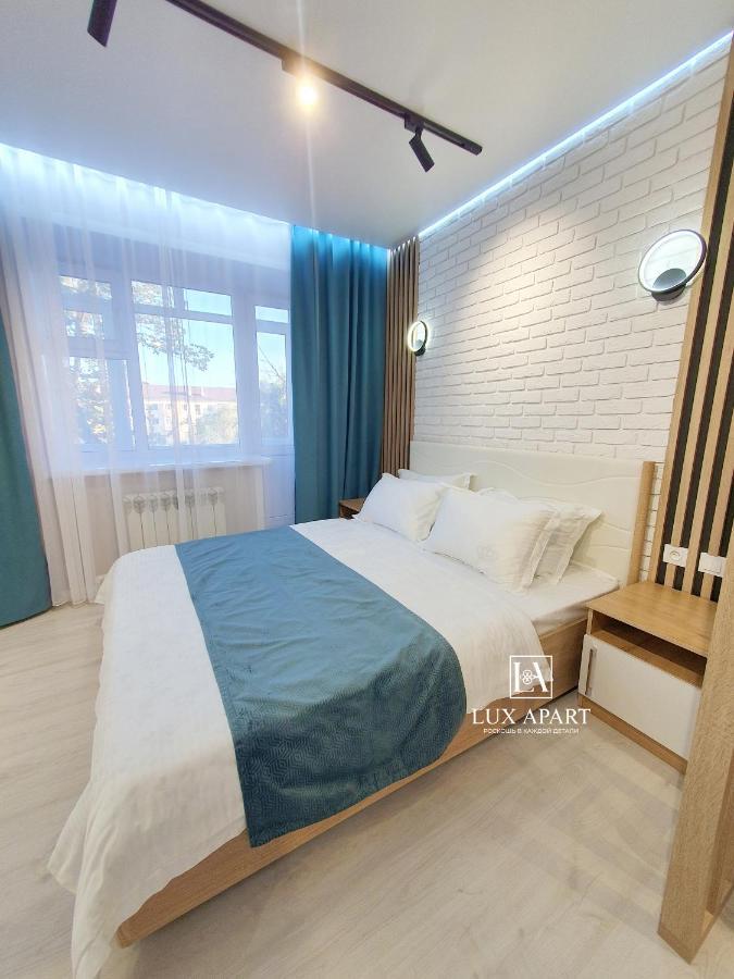 Lux Апартаменты В Центре Караганды На 45 Квартале Karagandy Eksteriør bilde